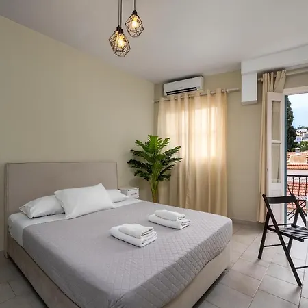 Maravelia's Guest house Symi