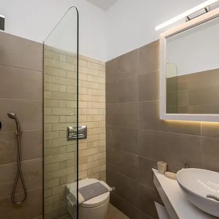 Maravelia's Guest house Symi