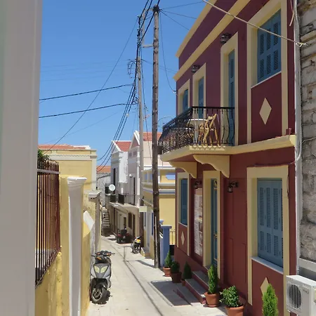 Maravelia's Gasthof Symi