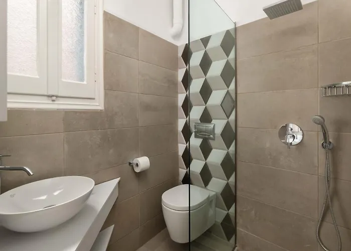 Maravelia's Gæstehus 4*