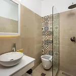 Maravelia's 3* Symi