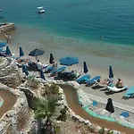 Guest house Maravelia's 3*