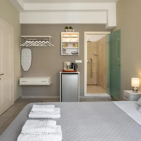 Pensión Maravelia's