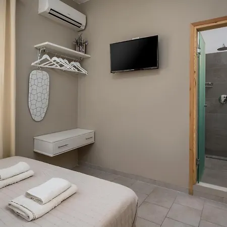 Pensión Maravelia's Symi