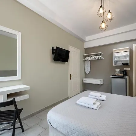 Maravelia's Guest house Symi
