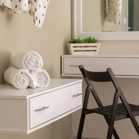 Pensión Maravelia's 4*